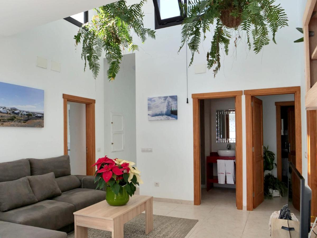 Comfortable House In Tias With Free Parking Extérieur photo