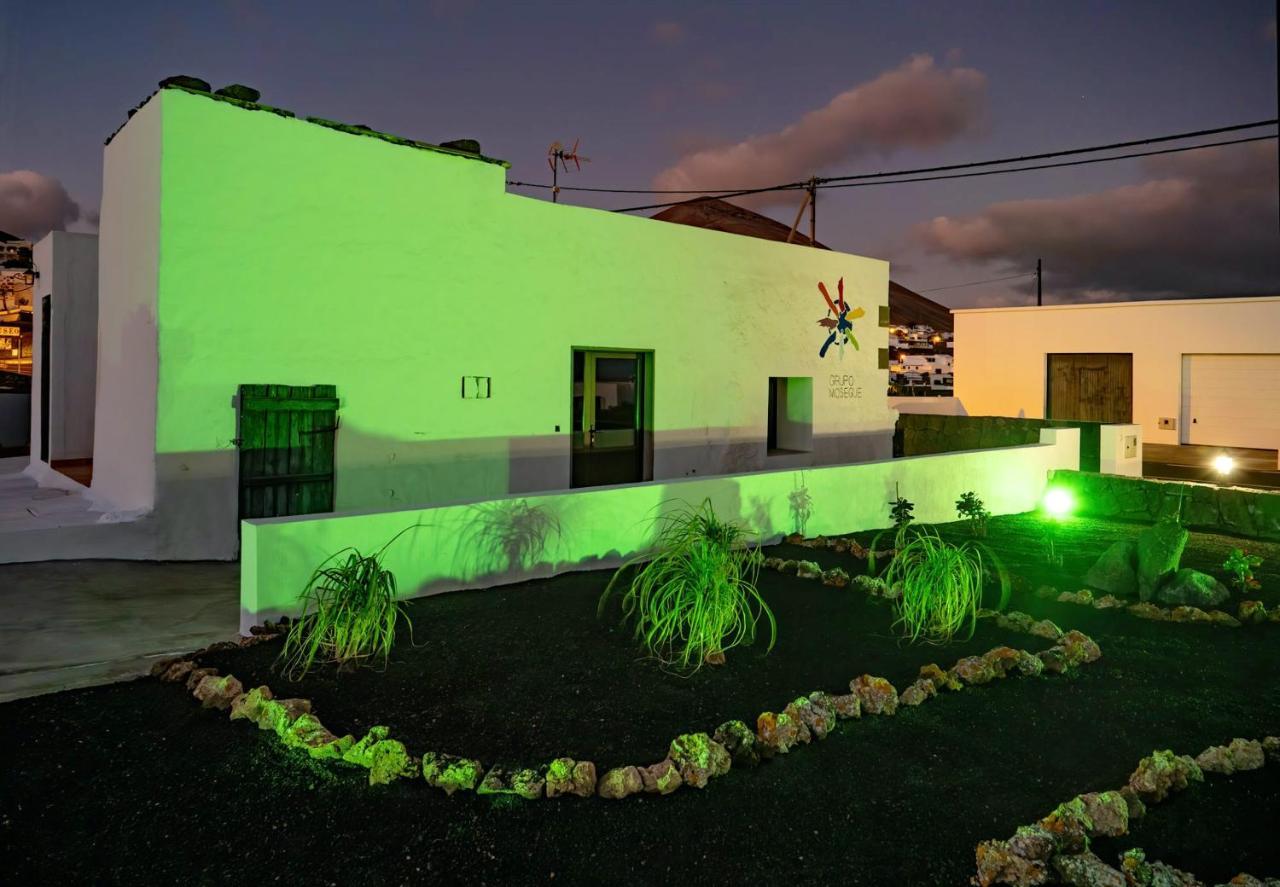 Comfortable House In Tias With Free Parking Extérieur photo